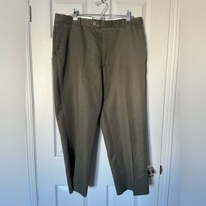 TRULY Classic Dark Green Pants Size 38/34